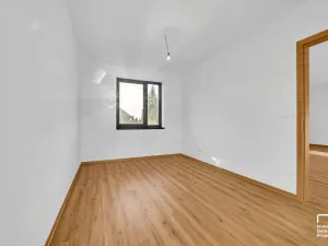 Prodej bytu 4+kk, Srubec - Stará Pohůrka, 112 m2