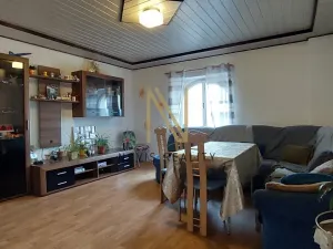 Pronájem bytu 3+1, Horažďovice, Husovo náměstí, 74 m2