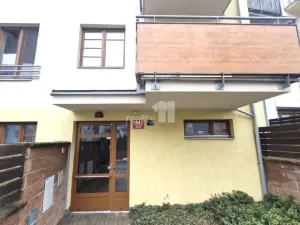 Pronájem bytu 1+kk, Praha - Hostivař, Vladycká, 33 m2