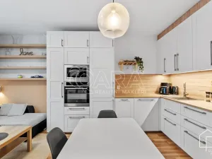 Prodej bytu 2+kk, Praha - Uhříněves, Oty Bubeníčka, 51 m2