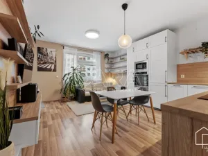 Prodej bytu 2+kk, Praha - Uhříněves, Oty Bubeníčka, 51 m2