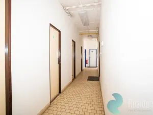 Prodej výrobních prostor, Milovice, 2255 m2