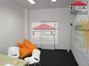 Pronájem kanceláře, Praha - Holešovice, Přístavní, 13 m2