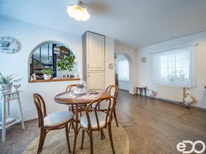 Prodej rodinného domu, Kostomlátky, 5. května, 176 m2