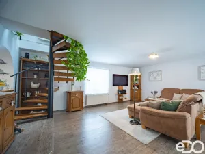 Prodej rodinného domu, Kostomlátky, 5. května, 176 m2