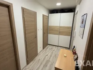 Prodej bytu 3+kk, Praha - Bohnice, Radomská, 57 m2