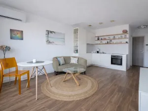 Prodej bytu 2+kk, Tivat, Černá Hora, 57 m2