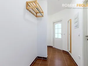 Pronájem bytu 2+1, Praha - Čakovice, U Párníků, 61 m2