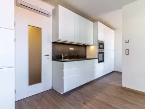 Pronájem bytu 1+kk, Praha - Nové Město, Lípová, 34 m2