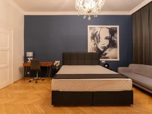 Pronájem bytu 2+1, Praha - Nové Město, Na výtoni, 85 m2