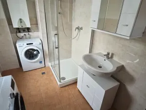 Pronájem bytu 2+1, Praha - Radlice, 64 m2