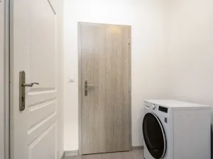 Pronájem bytu 2+kk, Praha - Vršovice, Košická, 36 m2