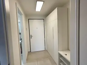 Pronájem bytu 1+kk, Praha - Modřany, Vorařská, 32 m2