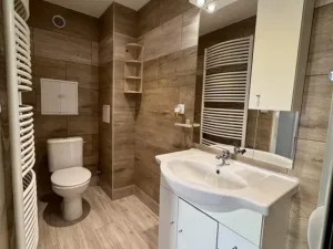 Pronájem bytu 2+kk, Meziboří, nám. 8. května, 54 m2