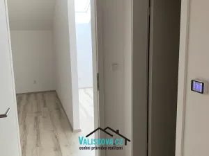 Pronájem bytu 2+kk, Kroměříž, 66 m2