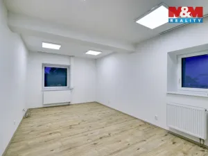 Pronájem kanceláře, Dobřany, Alšova, 55 m2