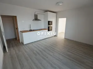 Prodej bytu 2+kk, Praha - Hloubětín, Za černým mostem, 40 m2