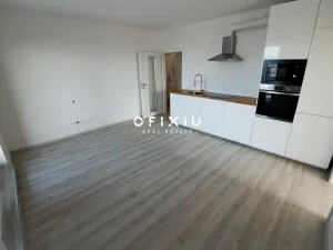 Prodej bytu 2+kk, Praha - Hloubětín, Za černým mostem, 40 m2