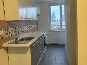 Prodej bytu 3+1, Bukovany, 67 m2