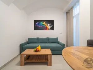 Pronájem bytu 2+kk, Praha - Karlín, Sokolovská, 40 m2