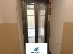 Prodej bytu 4+1, Teplice, Pod školou, 77 m2