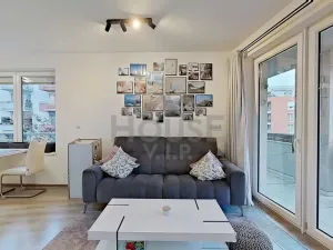 Prodej bytu 2+kk, Praha, Toufarova, 53 m2