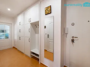 Prodej bytu 2+1, Mariánské Lázně, Žižkova, 52 m2