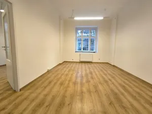 Pronájem kanceláře, Praha, Pod Nuselskými schody, 105 m2