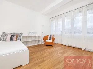 Pronájem bytu 2+1, Praha - Vokovice, Kladenská, 80 m2