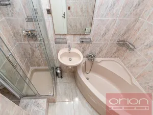 Pronájem bytu 2+1, Praha - Vokovice, Kladenská, 80 m2