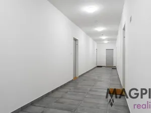 Prodej bytu 2+kk, Praha - Uhříněves, Oty Bubeníčka, 45 m2