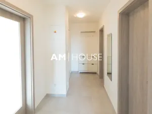 Pronájem bytu 2+kk, Praha - Vysočany, Strnadových, 62 m2