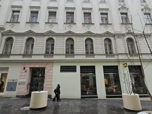 Pronájem kanceláře, Brno, Zámečnická, 412 m2