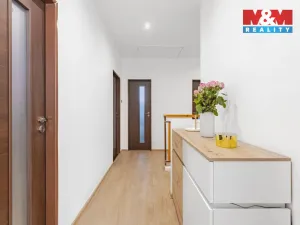 Prodej rodinného domu, Loza, 189 m2