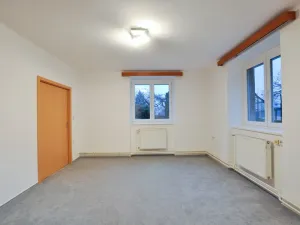 Pronájem bytu 2+1, Trutnov - Střední Předměstí, náměstí Hraničářů, 43 m2