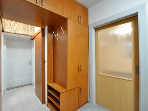 Pronájem bytu 2+1, Trutnov - Střední Předměstí, náměstí Hraničářů, 43 m2