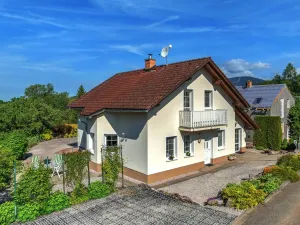 Prodej rodinného domu, Mladé Buky - Hertvíkovice, 179 m2