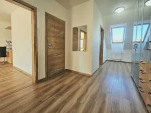 Pronájem bytu 2+kk, Praha - Břevnov, Patočkova, 80 m2