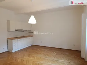 Pronájem bytu 1+kk, Praha - Strašnice, Za poštou, 32 m2