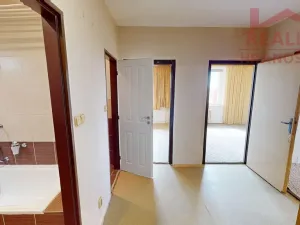 Prodej bytu 3+1, Ostrava, Gen. Janouška, 70 m2