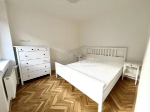 Pronájem bytu 1+kk, Jáchymov, třída Dukelských hrdinů, 30 m2