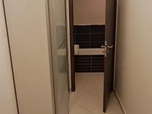 Pronájem bytu 1+kk, Praha - Horní Měcholupy, Nad přehradou, 37 m2