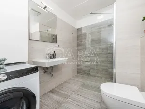 Prodej bytu 2+kk, Liberec - Liberec III-Jeřáb, U Nisy, 63 m2