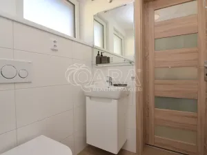 Pronájem bytu 3+kk, Praha - Hlubočepy, Pod Žvahovem, 59 m2