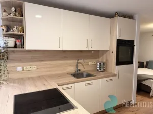 Prodej bytu 2+1, Chvalovice, 78 m2