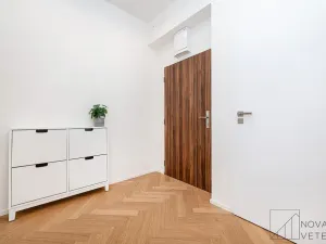 Prodej bytu 3+kk, Praha - Smíchov, Hořejší nábřeží, 85 m2