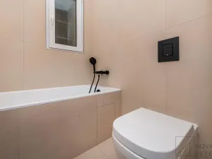 Prodej bytu 3+kk, Praha - Holešovice, Osadní, 82 m2