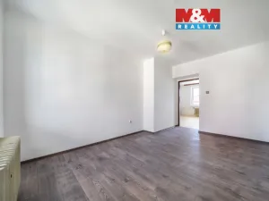 Prodej bytu 3+1, Domažlice, Ladova, 76 m2