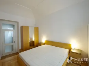 Pronájem bytu 2+kk, Praha - Vyšehrad, Vratislavova, 50 m2