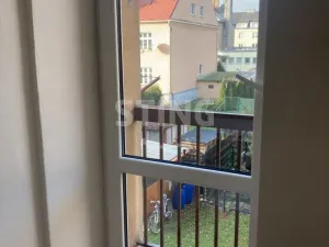 Pronájem bytu 1+1, Opava, Polanova, 36 m2